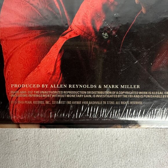 Garth Brooks The Ultimate Collection Gunslinger 2016 Exclusive 10-Disc Box Set - Picture 6 of 10